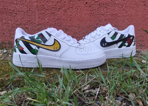 NIKE AIR FORCE ICON POL