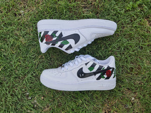 NIKE AIR FORCE ICON POL