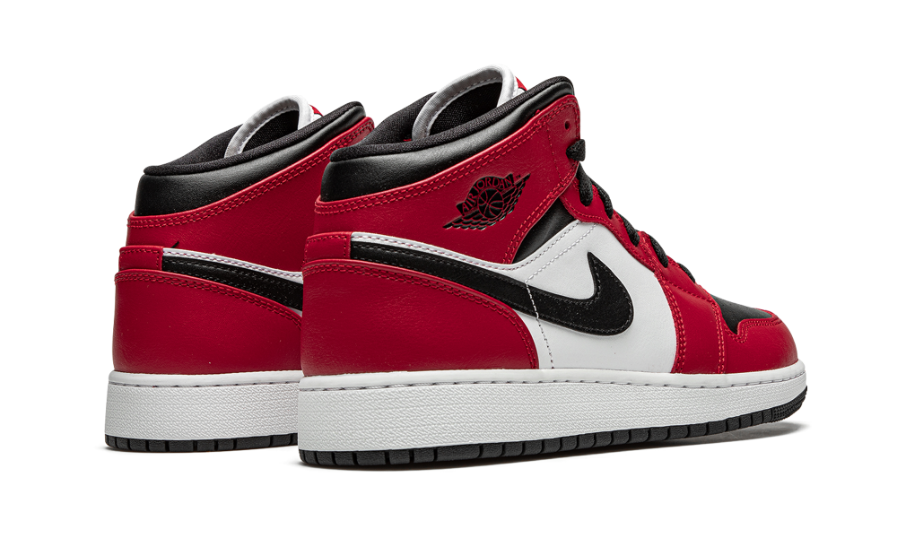 Air Jordan 1 mid custom bulls